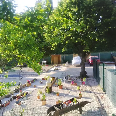 Danyano * Saint-Pierre-de-Chignac