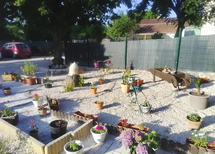 Danyano * Saint-Pierre-de-Chignac